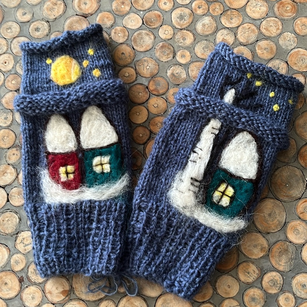 One of a kind, handmade knitted mittens with felted design. 100% wool.
